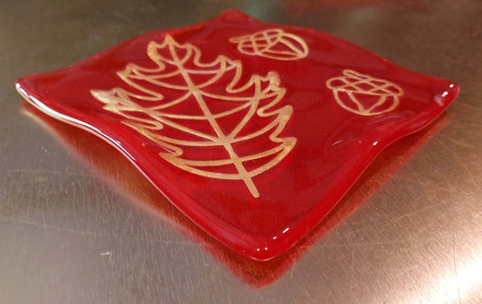 Orang plate with fall leaf