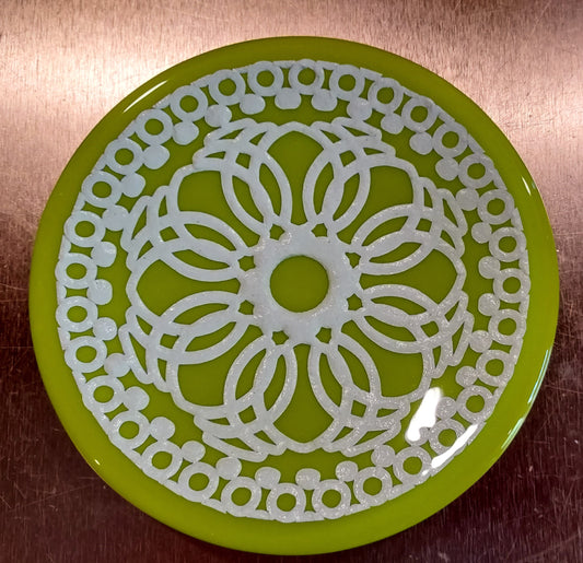 Green Round lacy plate