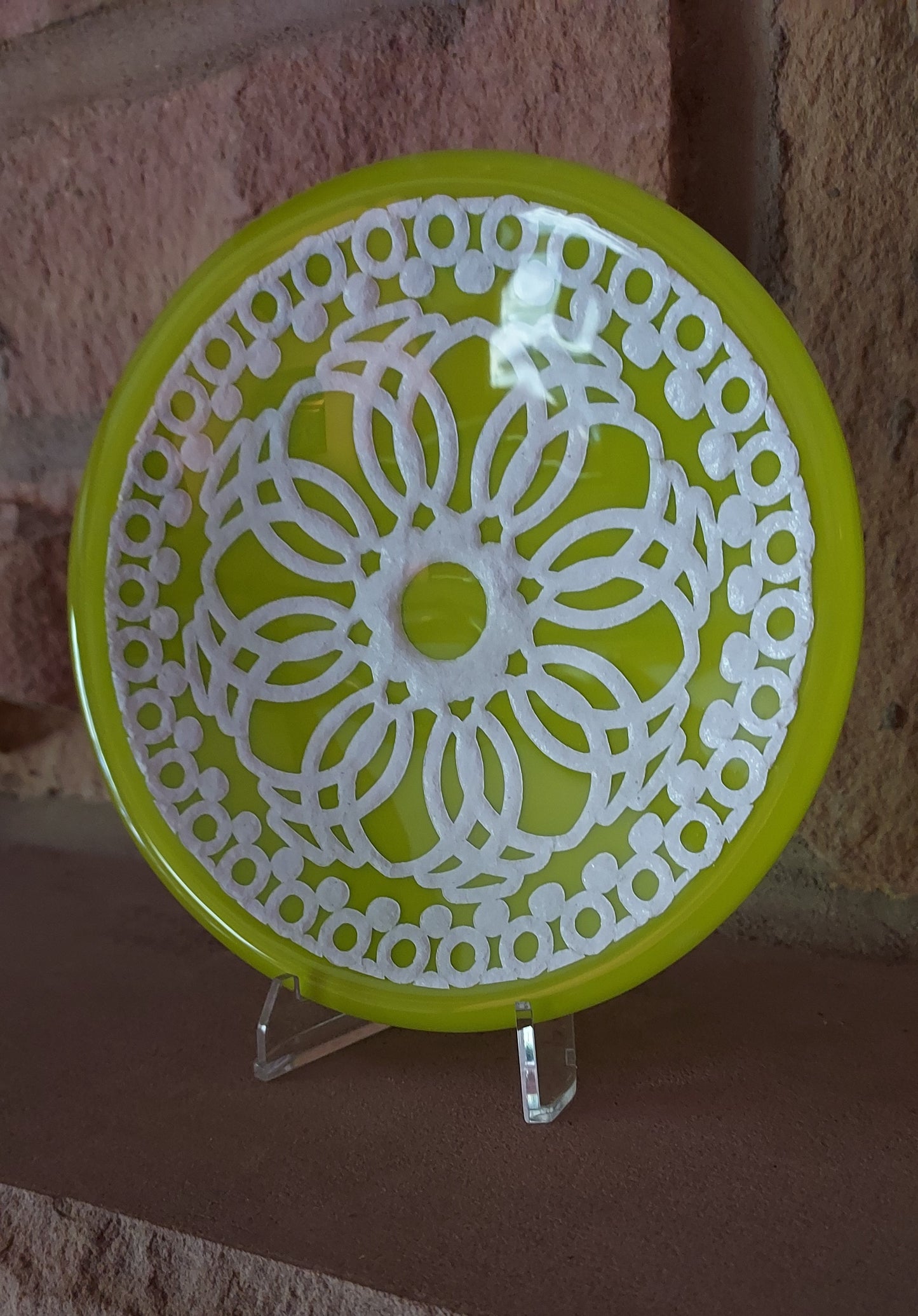 Green Round lacy plate