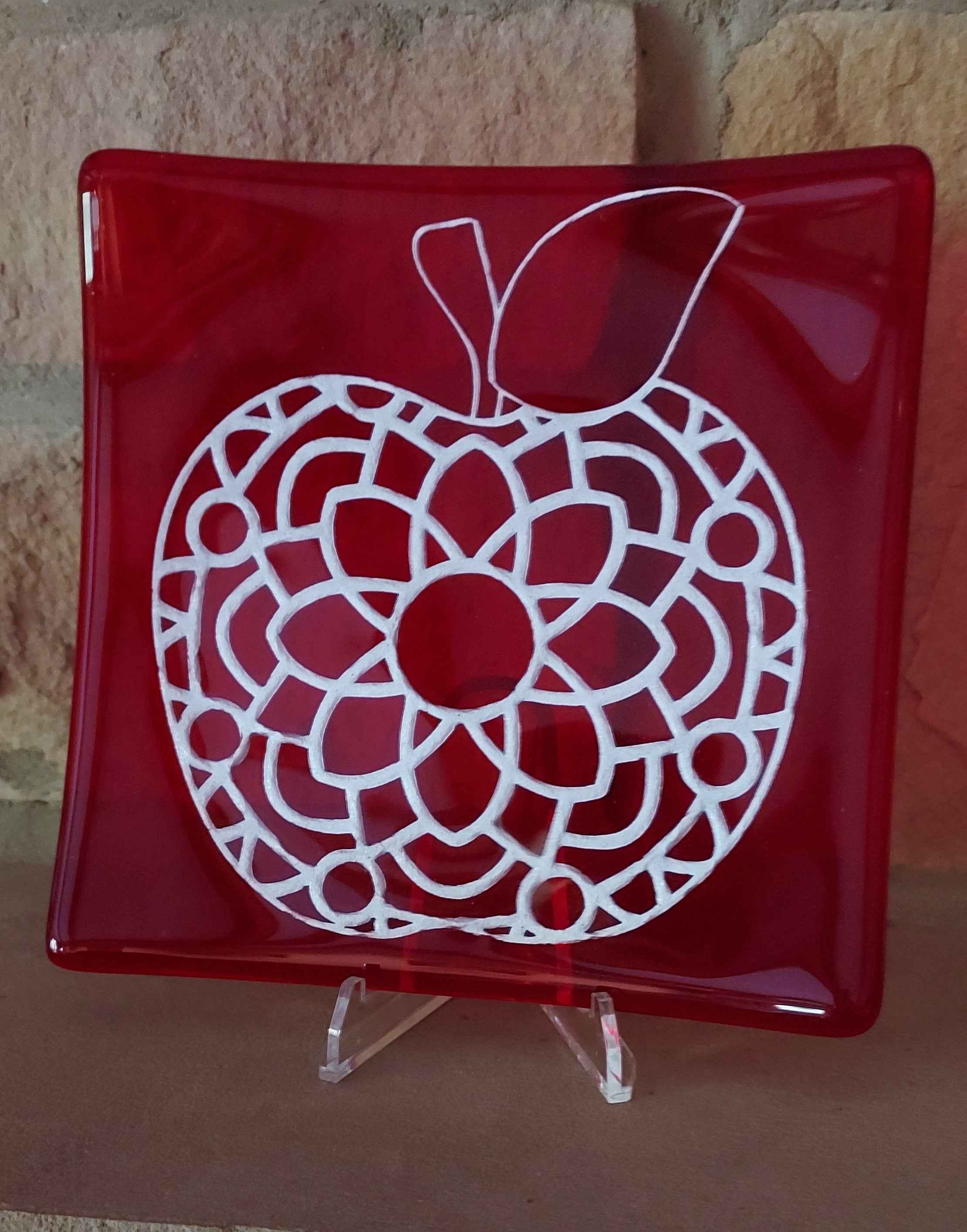Decorative glass apple plate