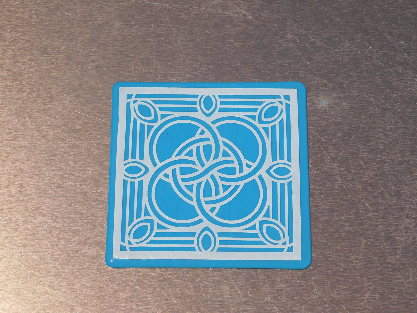 Blue decorative plate