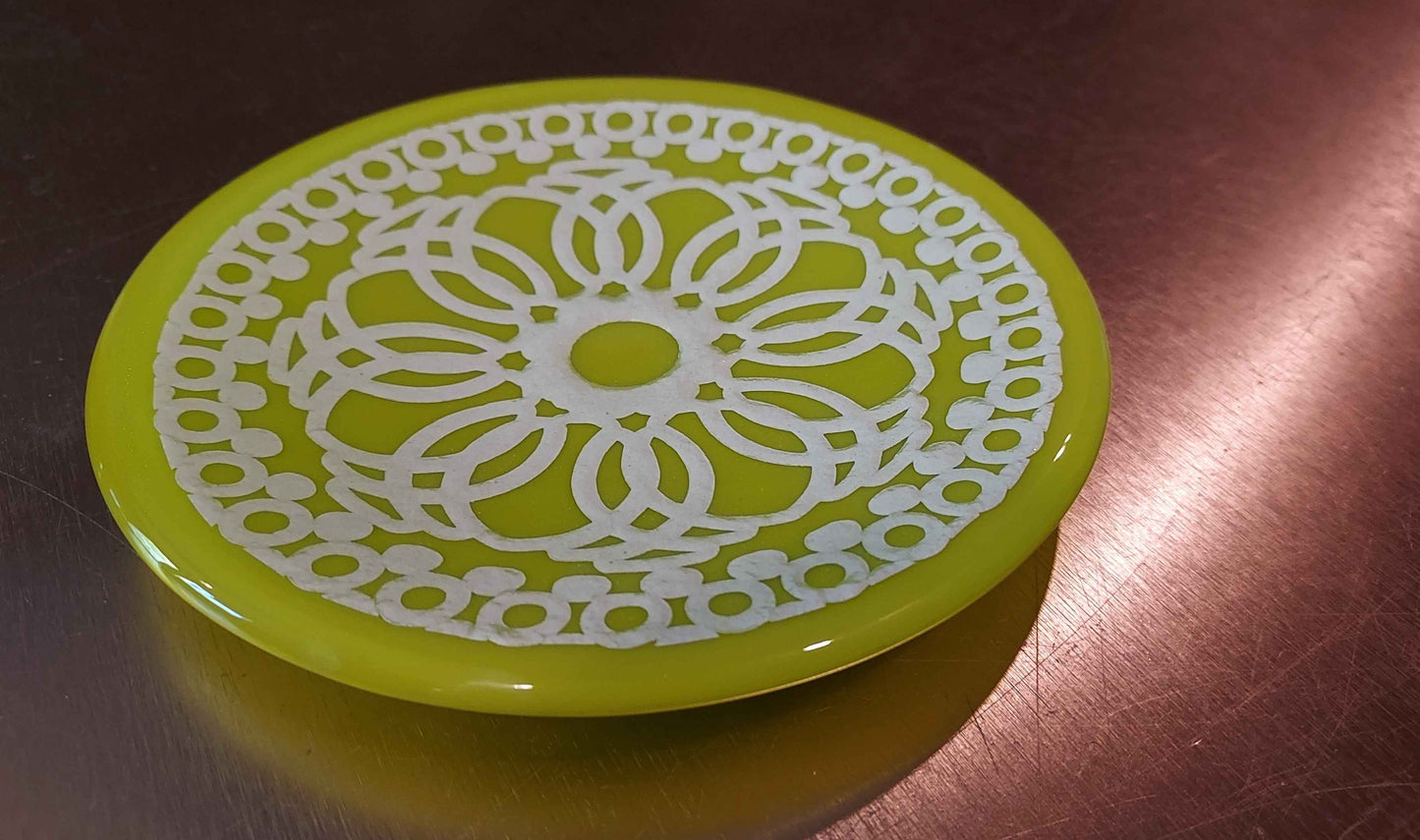 Green Round lacy plate