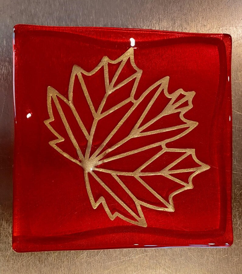 Maple Leaf Plate